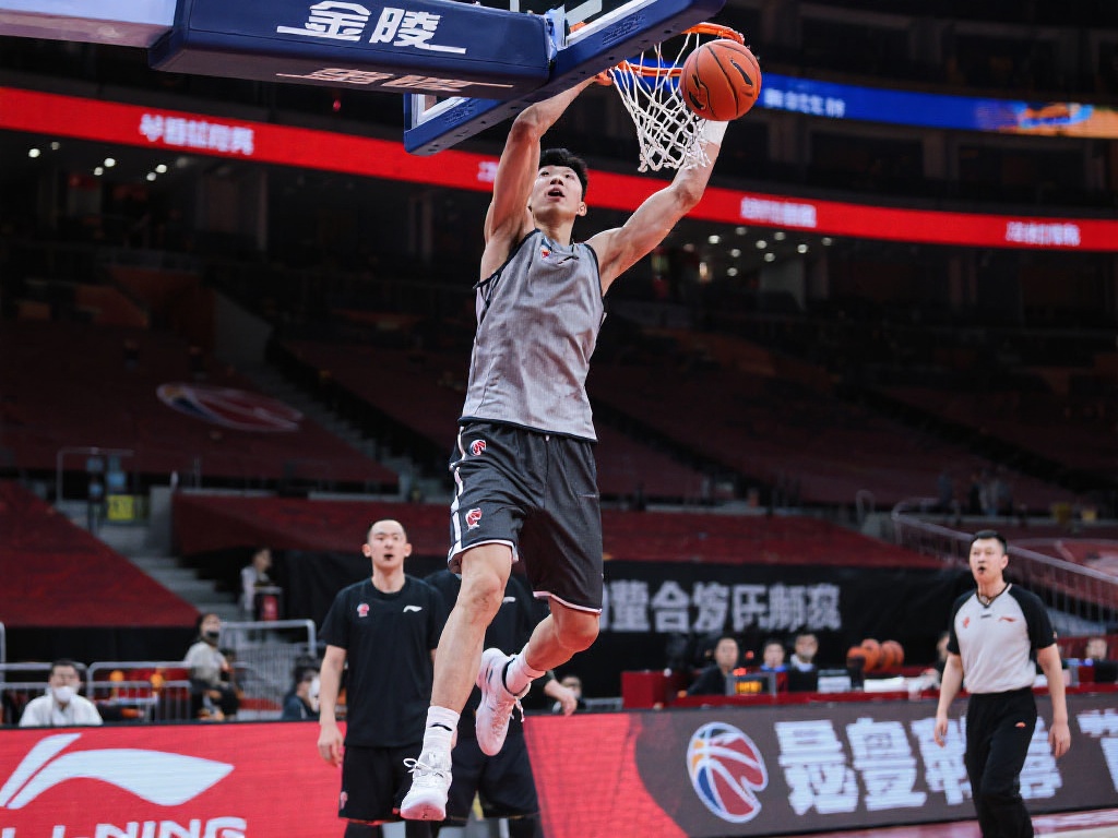 篮协深夜重罚！张镇麟宿敌禁赛1个月恐无缘CBA季中赛